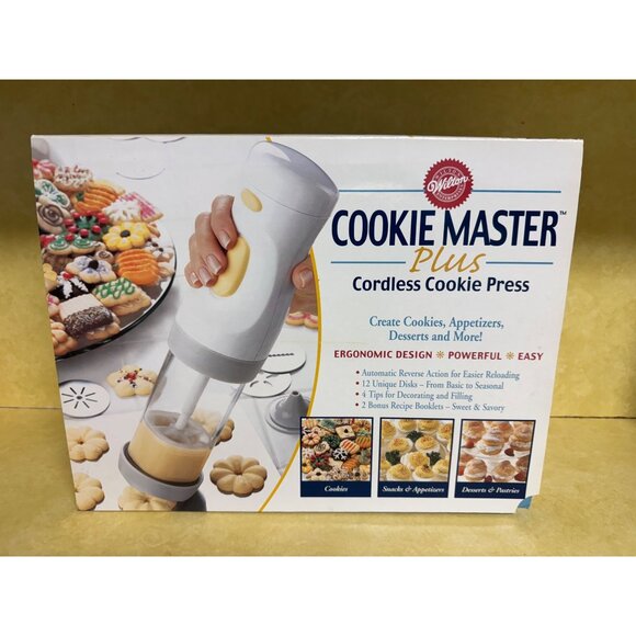 Wilton Other - Wilton Cookie Master Plus 2003 Cordless Cookie Press With Accessories 2104-4008